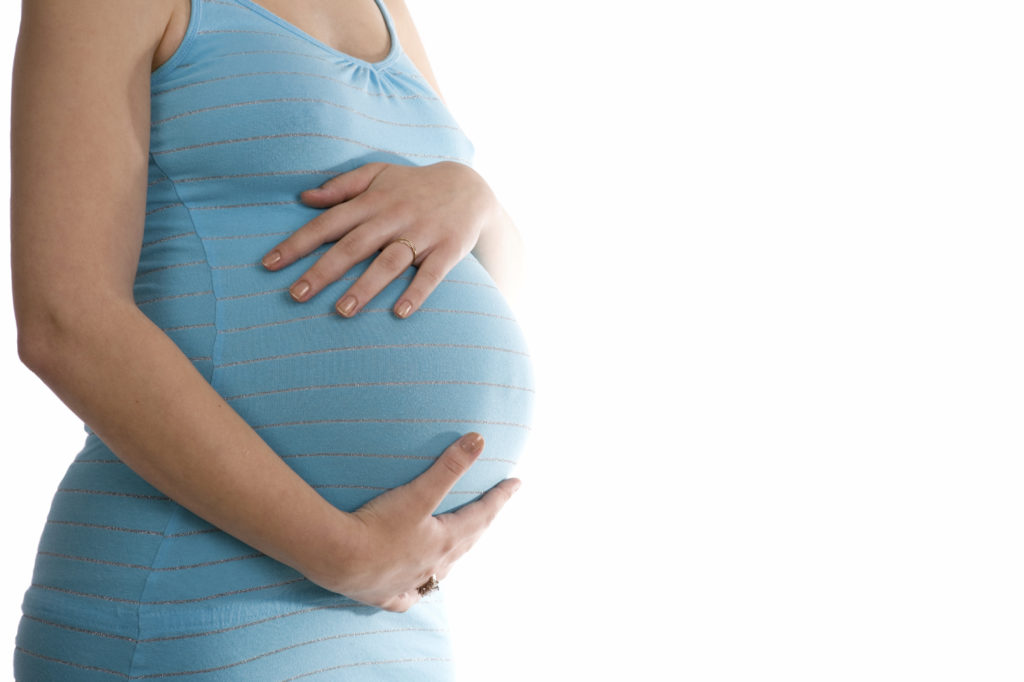 آیا زنان با وجود ویروس پاپیلوم انسانی می‌توانند باردار شوند؟