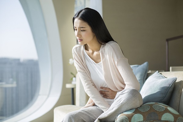 علت درد یکطرفه یا زیر شکم در زنان